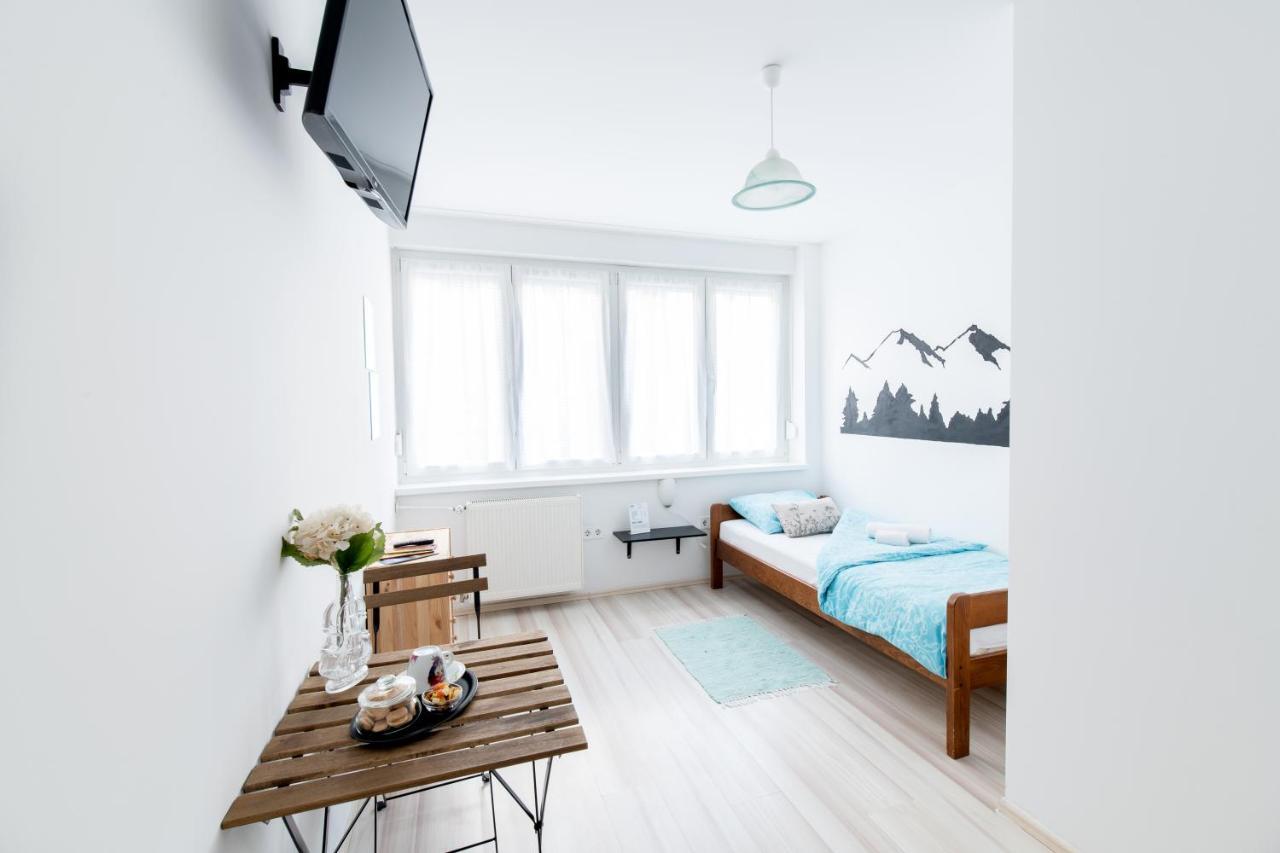 The Dots Hostel Zagreb Exterior foto